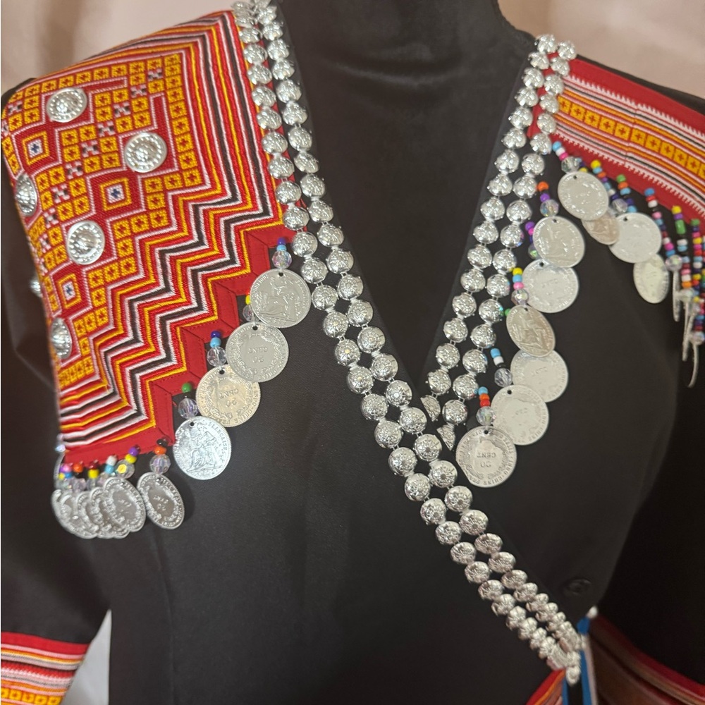 hmong jacket - Picture 3 of 3